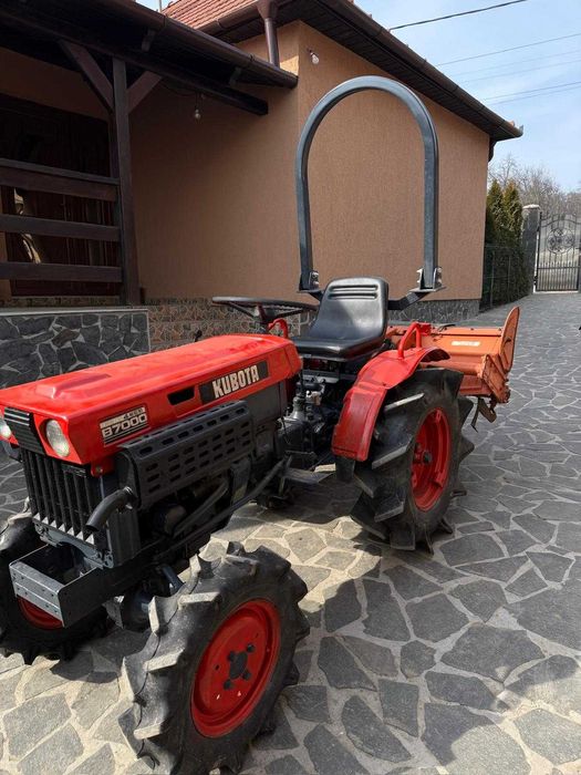 Kubota B7000, 4X4, cu freza