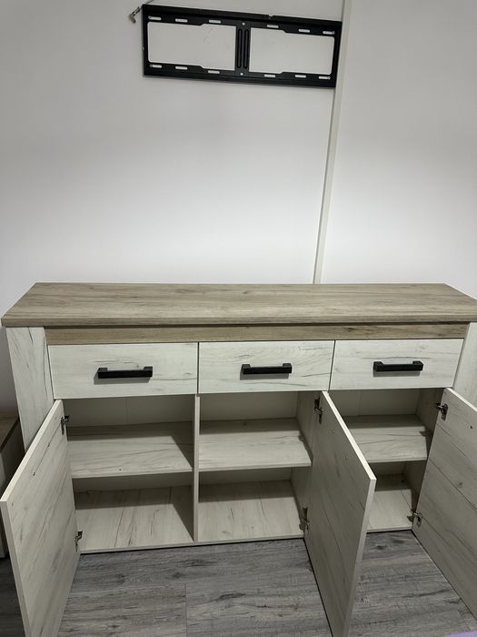 comoda/dulap si noptiera