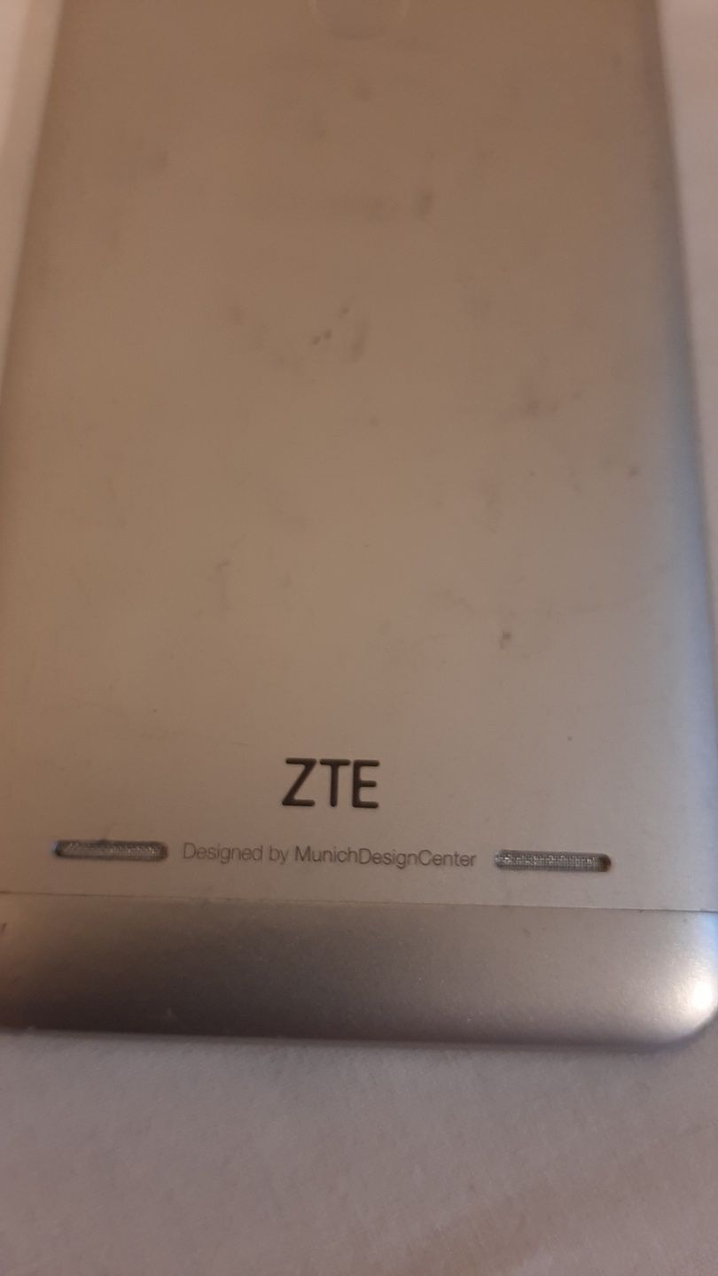 ZTE blade v7 lite