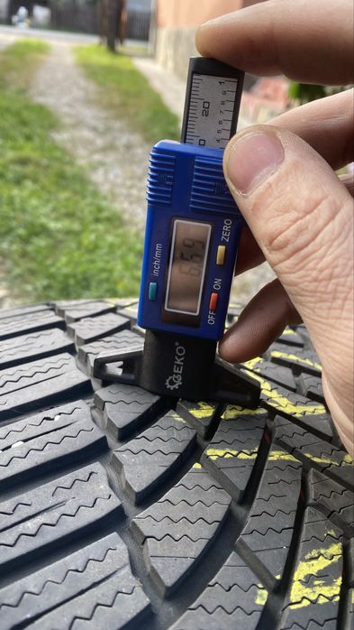 Anvelope 225/40R18 iarna m+s Brigestone