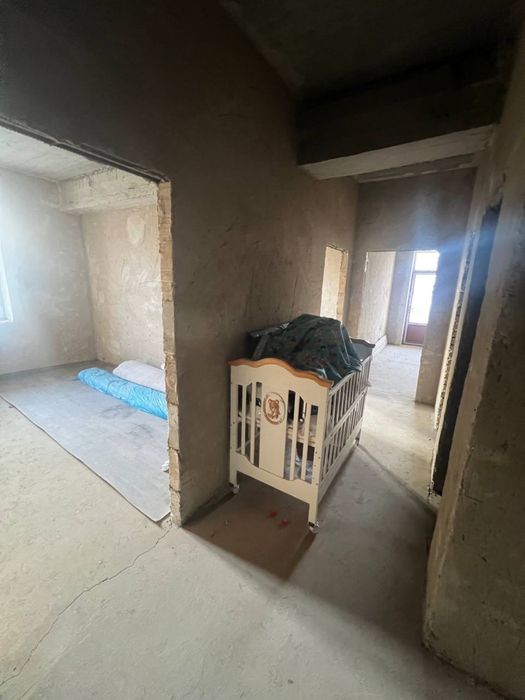 Arzon 2 xonalik karopka sotiladi