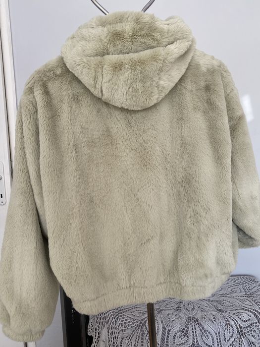 Дамско пухкаво яке тип бомбър