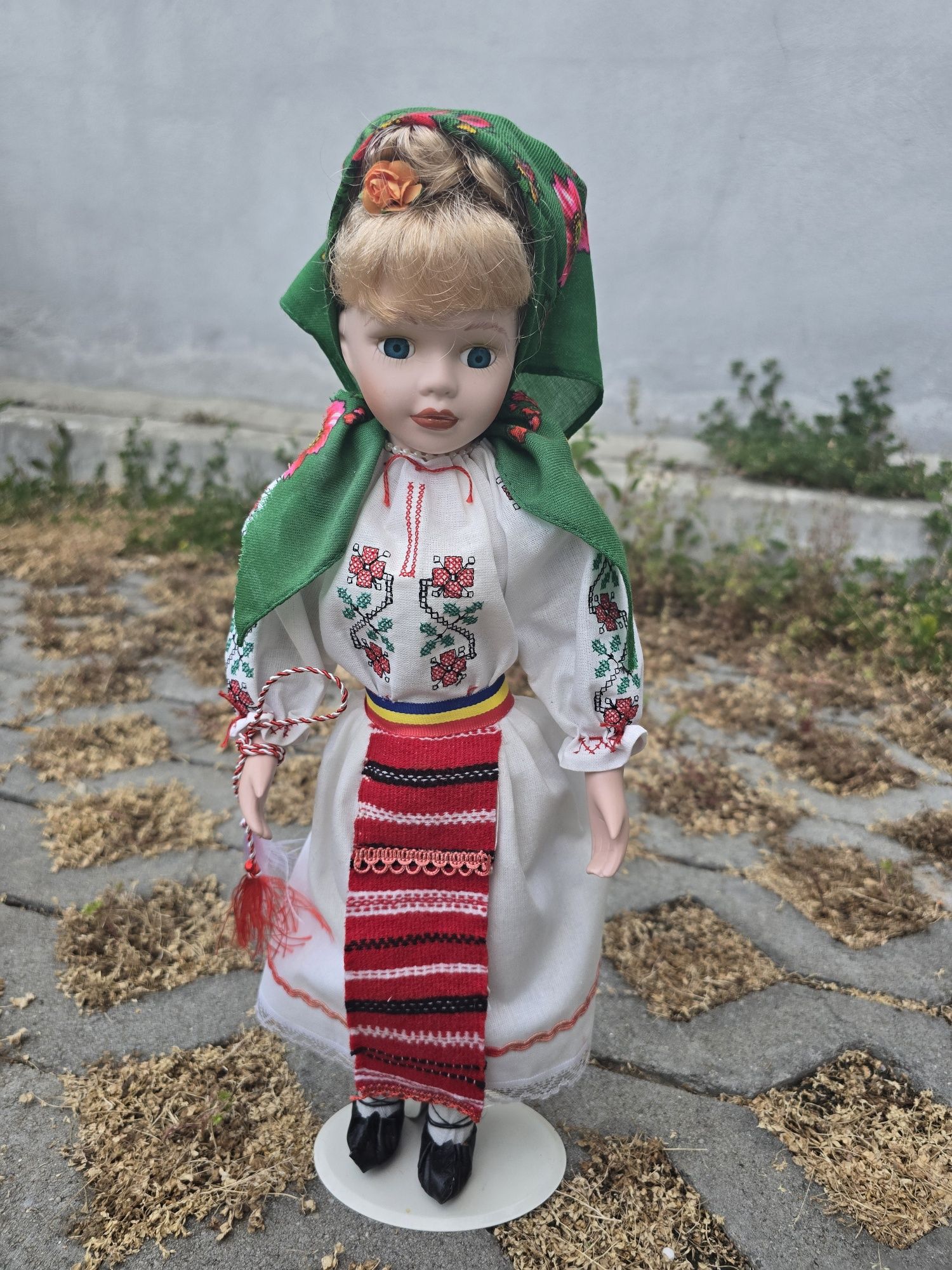 Păpuşă de colecție decorativă - Port popular