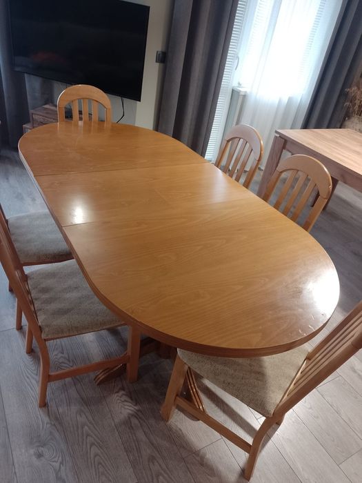 Трапезна маса плюс 6 стола