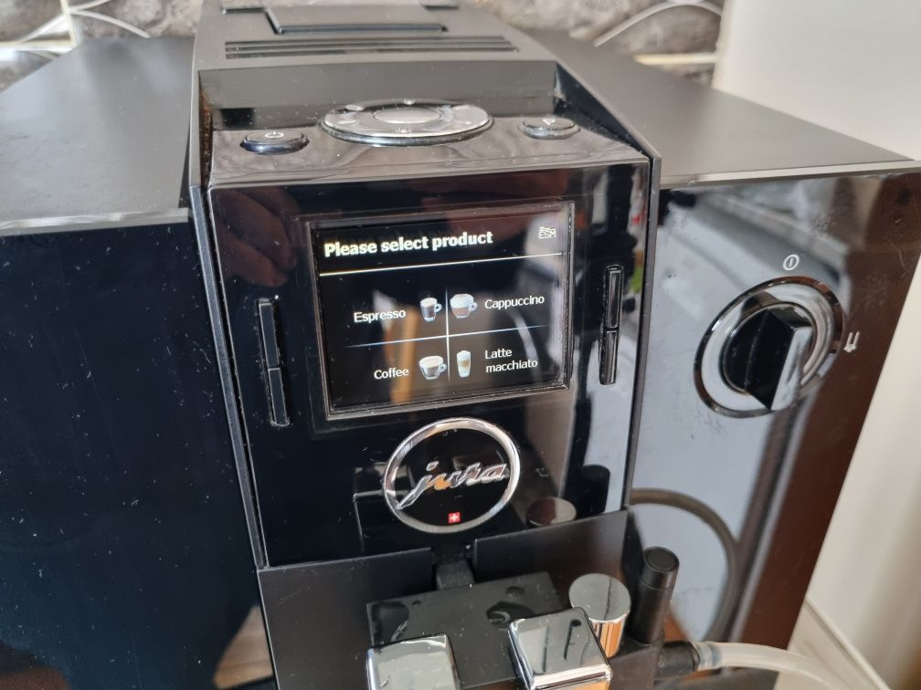 JURA IMPRESSA F8 Кафемашина и кафеавтомат