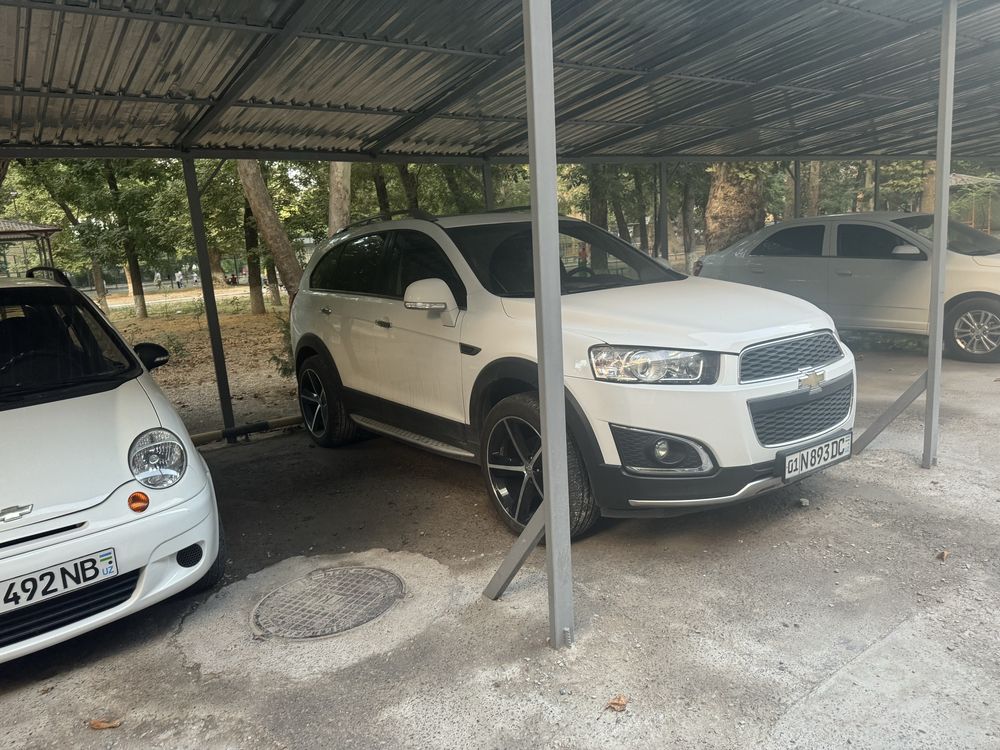Продам идеальную captiva 3 завод