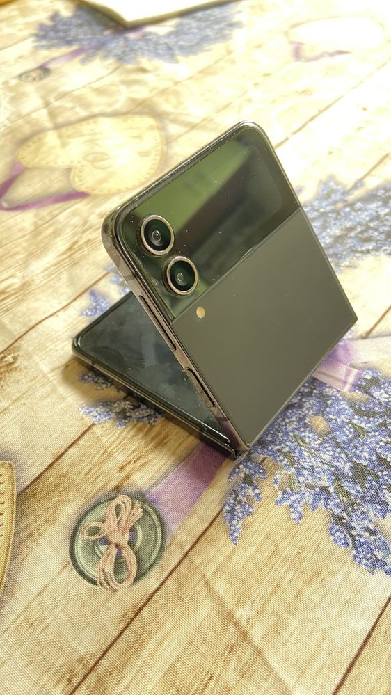 Samsung z flip 4