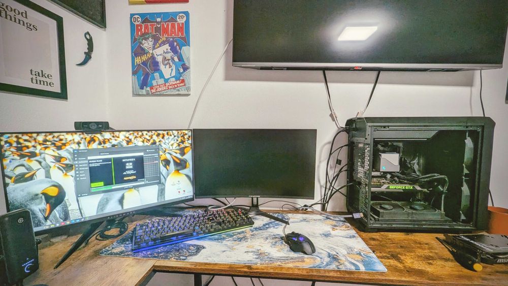 Vând două plăci video – pentru piese sau reparație Nvidia AMD GPU