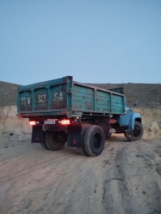 Zil 130 sotiladi