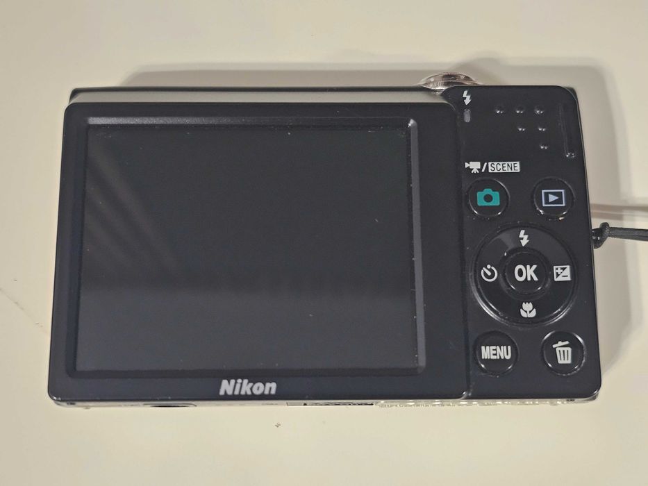 Aparat foto digital compact Nikon Coolpix S2500 Y2K 12MP 4xZoom