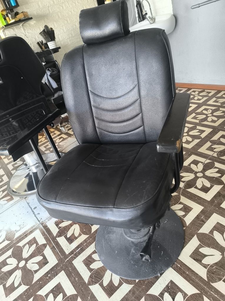 Kreslo barberlar uchun