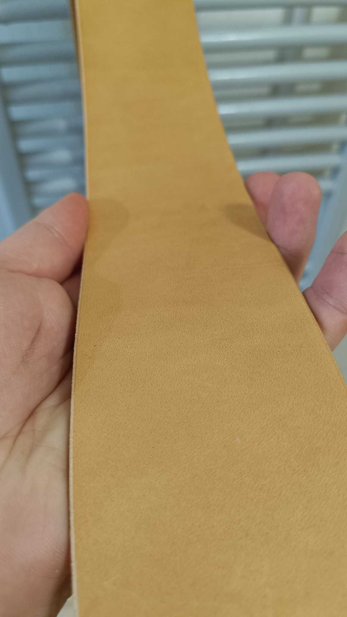 Strop din piele pentru brici