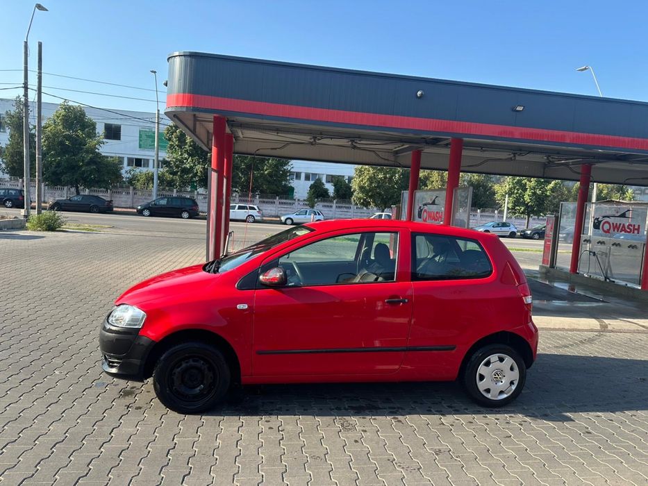 Volkswagen Fox 2006 – 1.2 benzină, manuală – 1.100 € negociabil