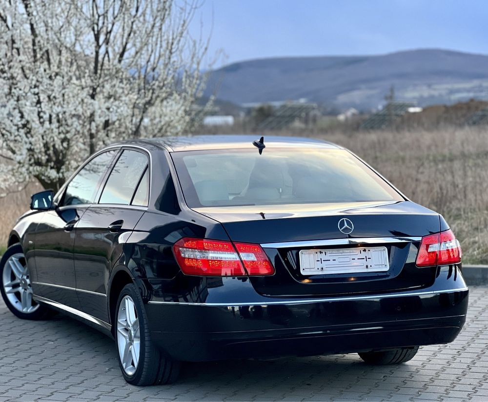 Mercedes Benz Avangarde E class 2,2CDi Navi