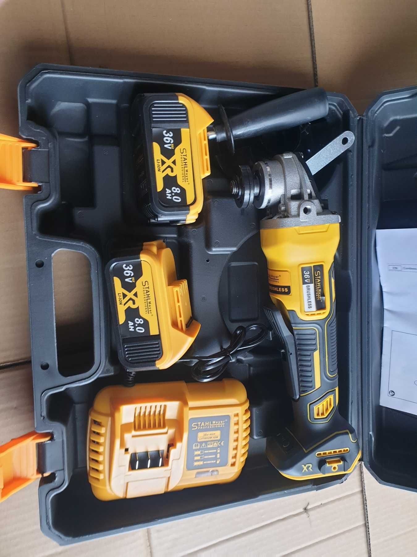 Ъглошлайф на батерии STAHLMAYER 36V 8,0AH x2 Батерии и зарядно