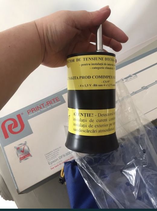 Detector de tensiune nakita