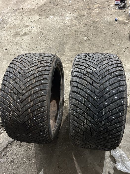 2 штук новые покрышки 315/35/20 на Bmw