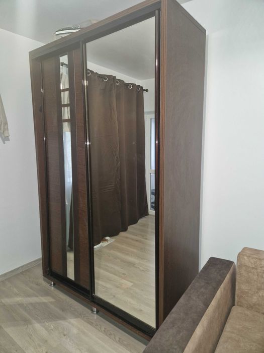 Dulap cu usi glisante 220/140 cm