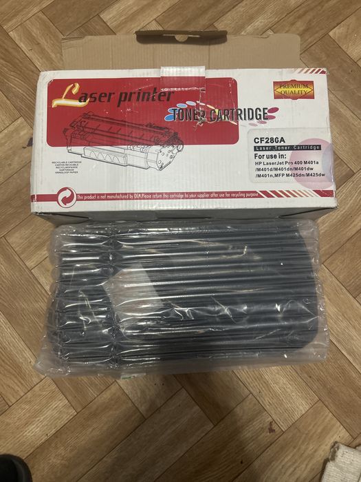 Картридж продам на принтер