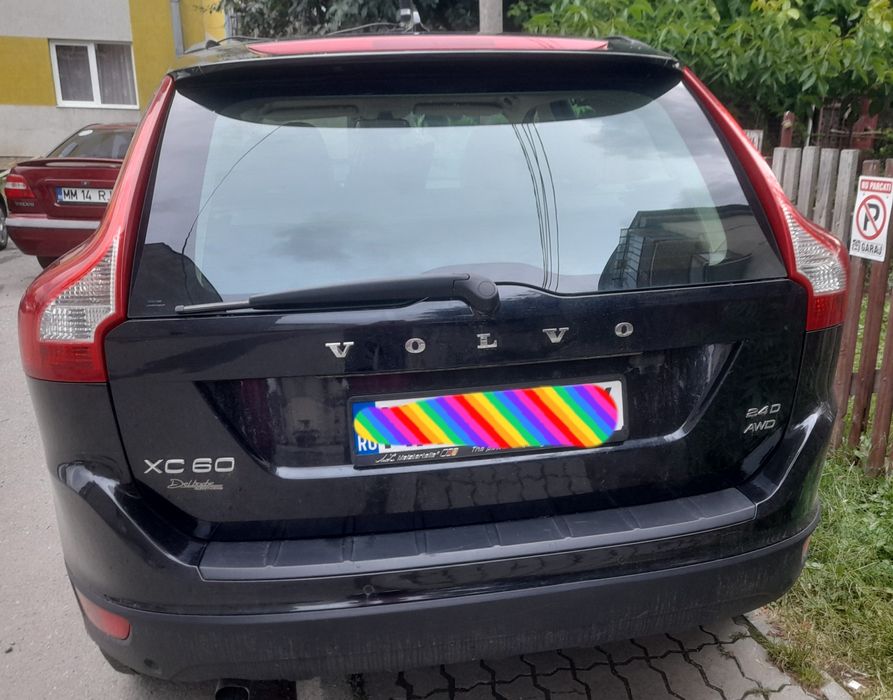 VOLVO XC 60 2.4 D