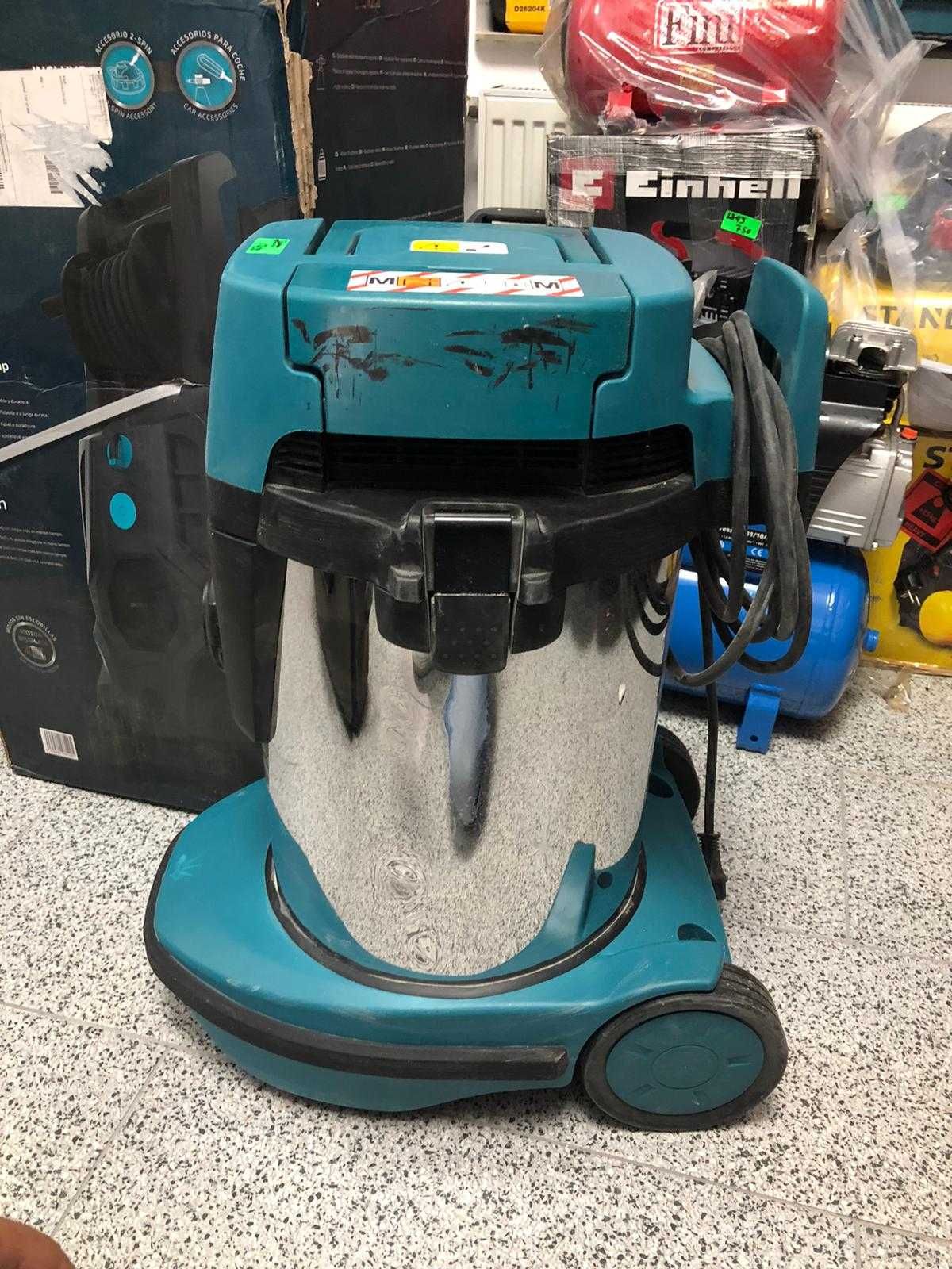 Makita Aspirator umed/uscat VC3211M