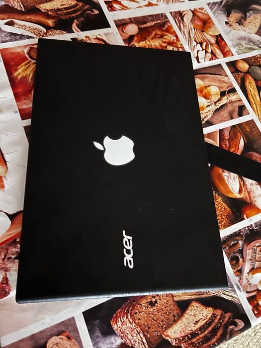 Продам ноутбук срочно торг