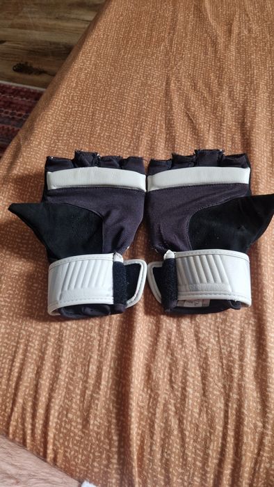 Manusi mma Outshock