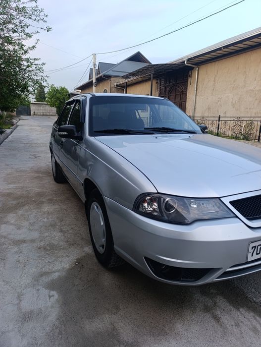 Nexia 2 yili 2015...1.6 lyuks kansaner kasaneri ishlaydi metan gazi bo