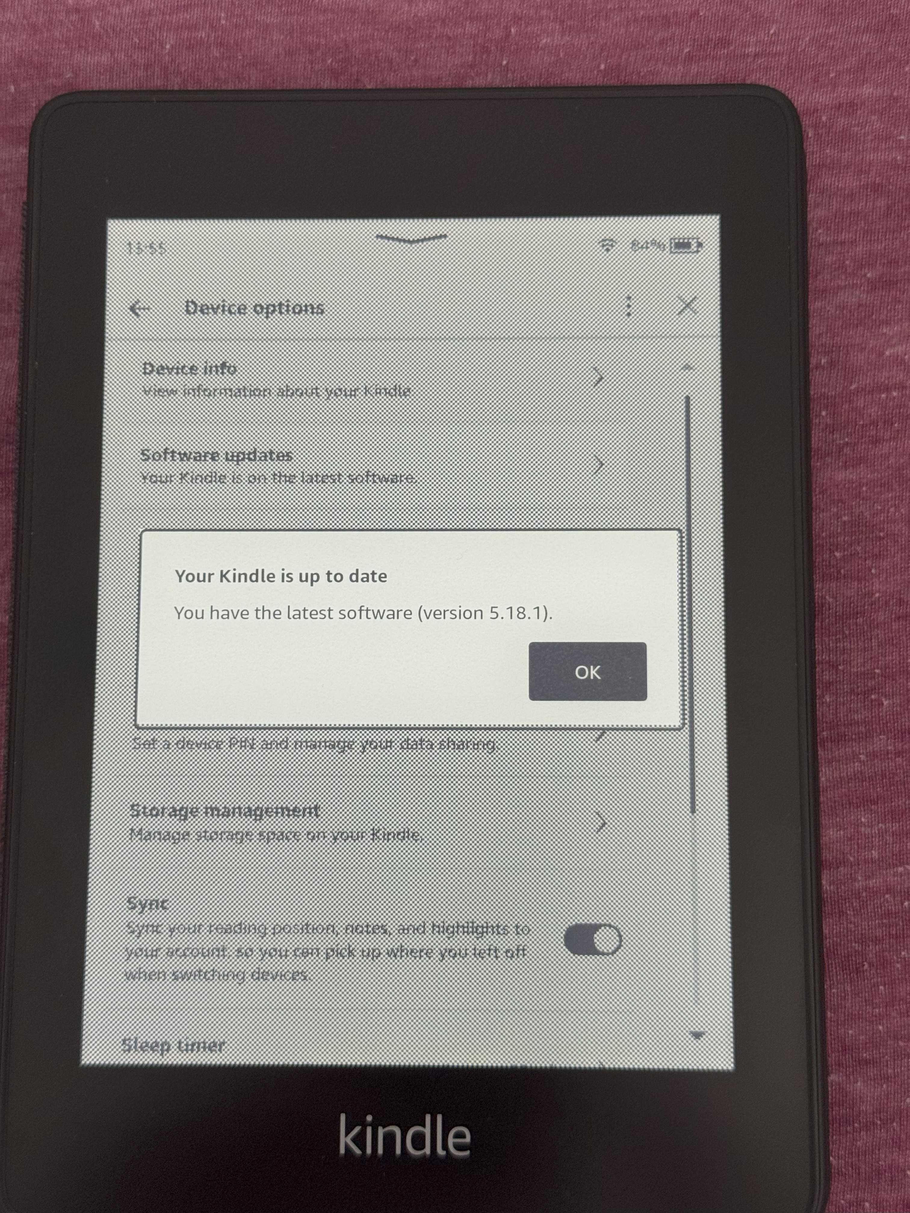 Продавам Amazon Kindle Paperwhite (2018) – 8GB + оригинален калъф
