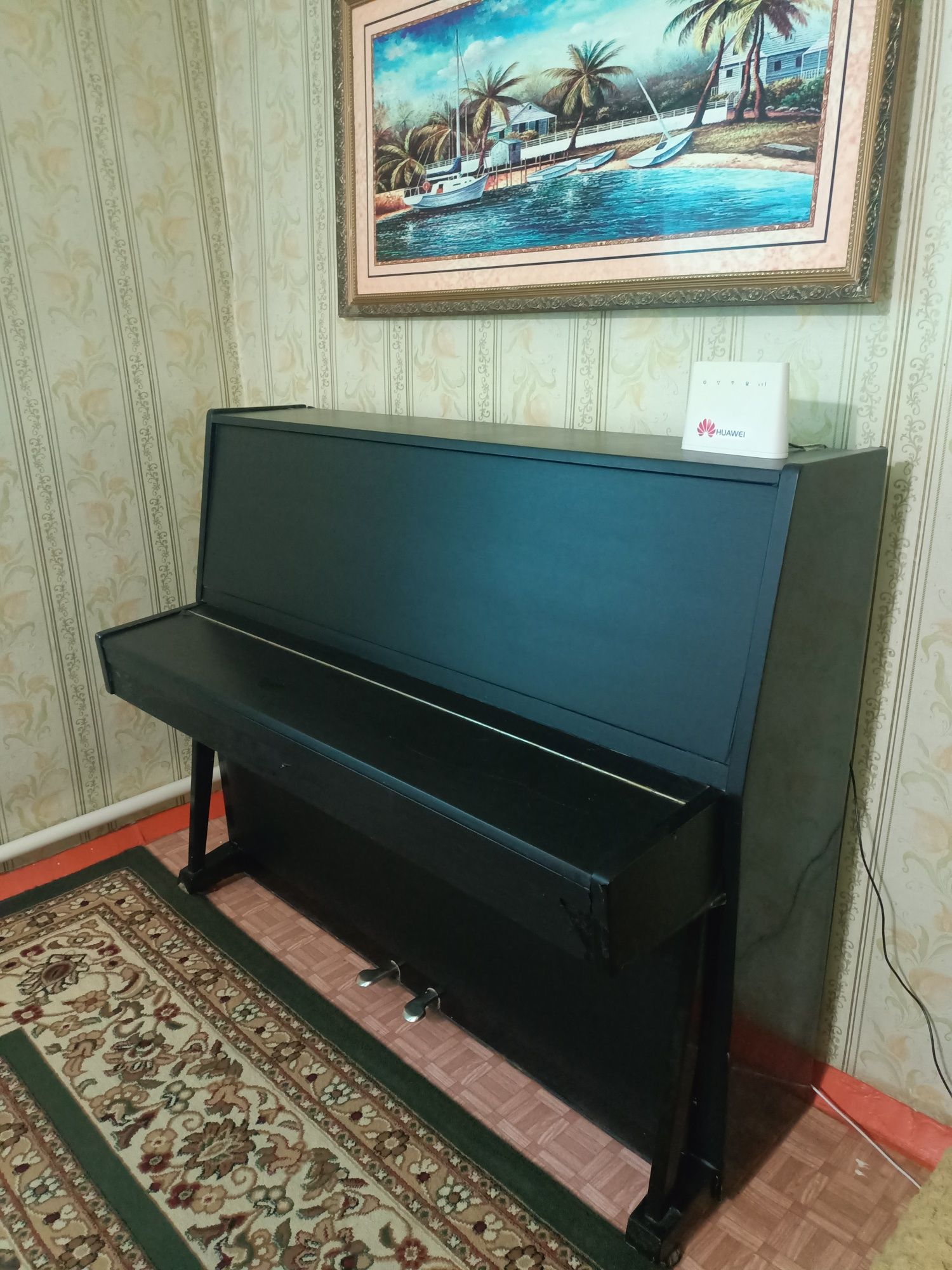 Продается пианино ,производство Беларусь