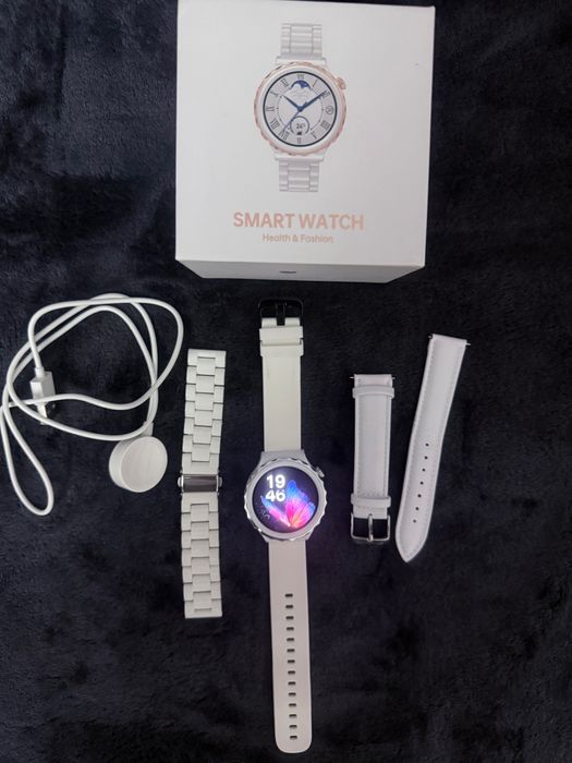 Смарт часовник бял