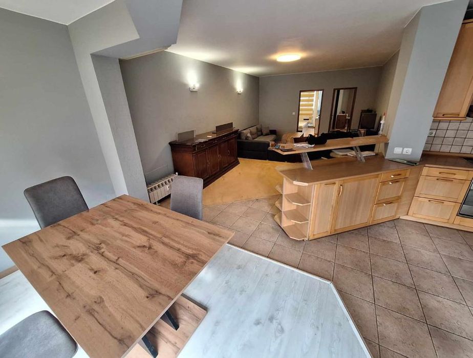 Дава се под наем Тристаен апартамент в Пловдив, Кършияка - 80 кв.м за 500 € - Снимка #1