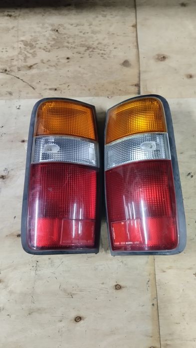 Задние фонари Тойота Ленд Крузер 80
