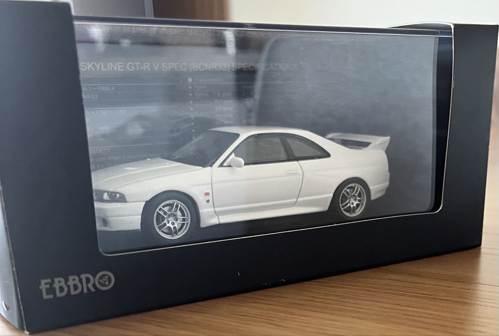 1:43 Ebbro Nissan Skyline GT-R R33