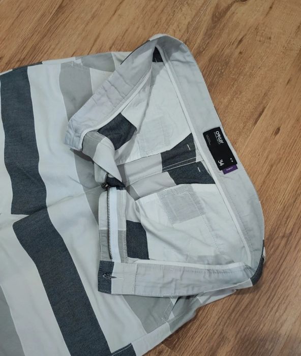 Pantaloni scurți Oakley mărimea 34 slimfit