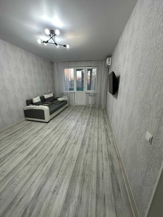 Продам 1комн кв с ремонтом Молодежный