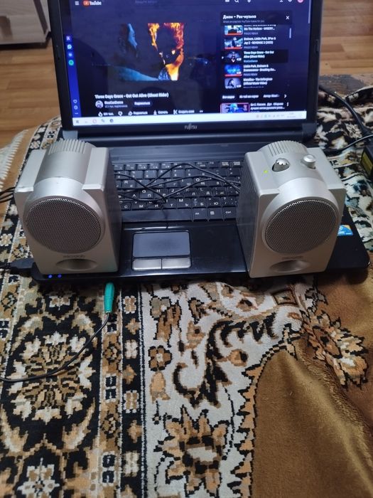 Продам колонки для ноутбука