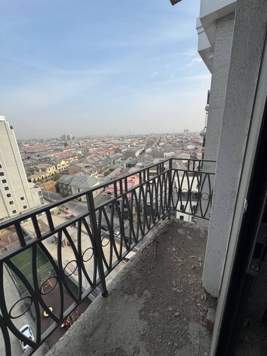 Сергели напротив машина базар. Новатсройка каробка 78.04кв СВОЯ.