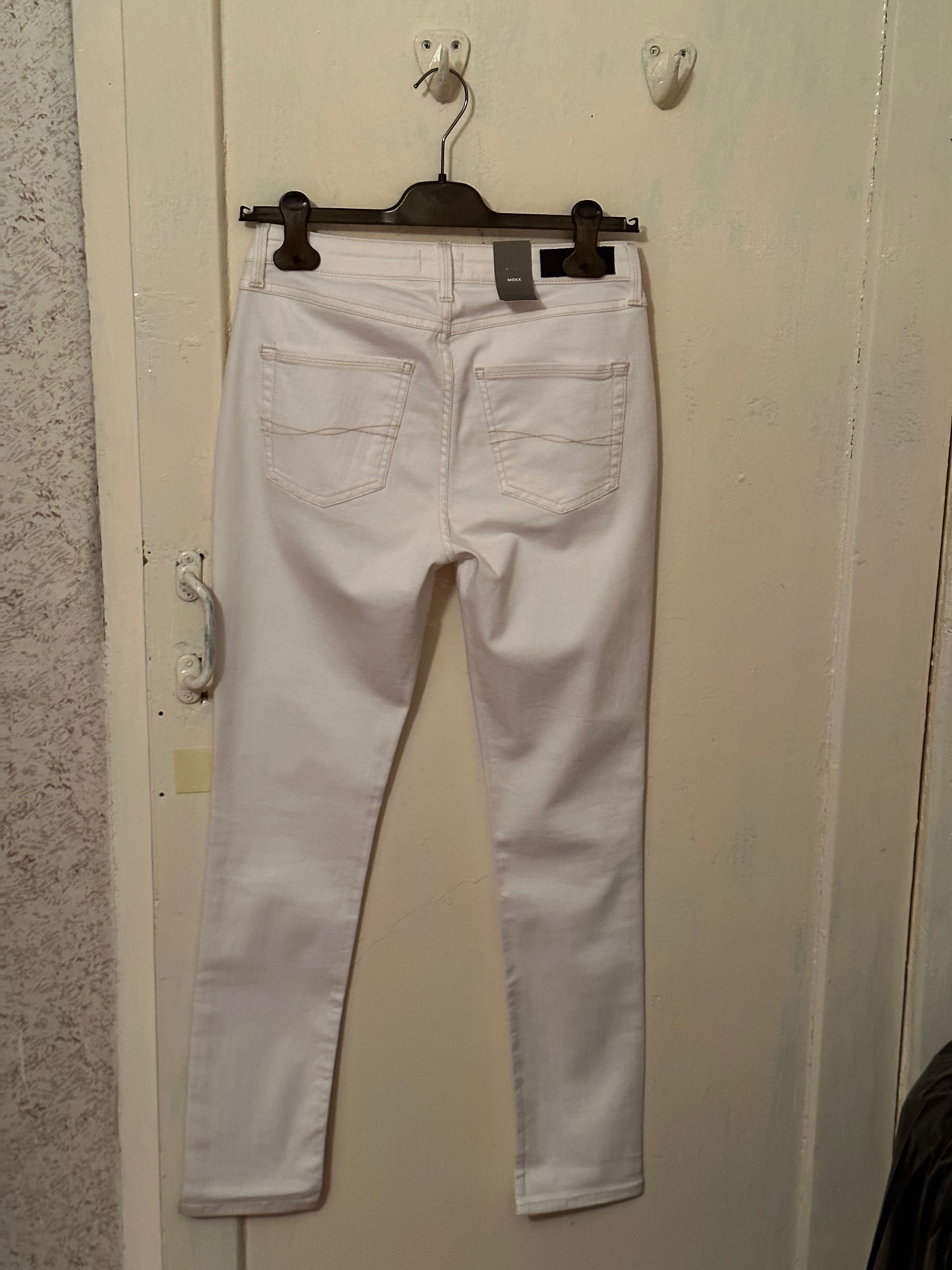 Продам женские джинсы Mexx