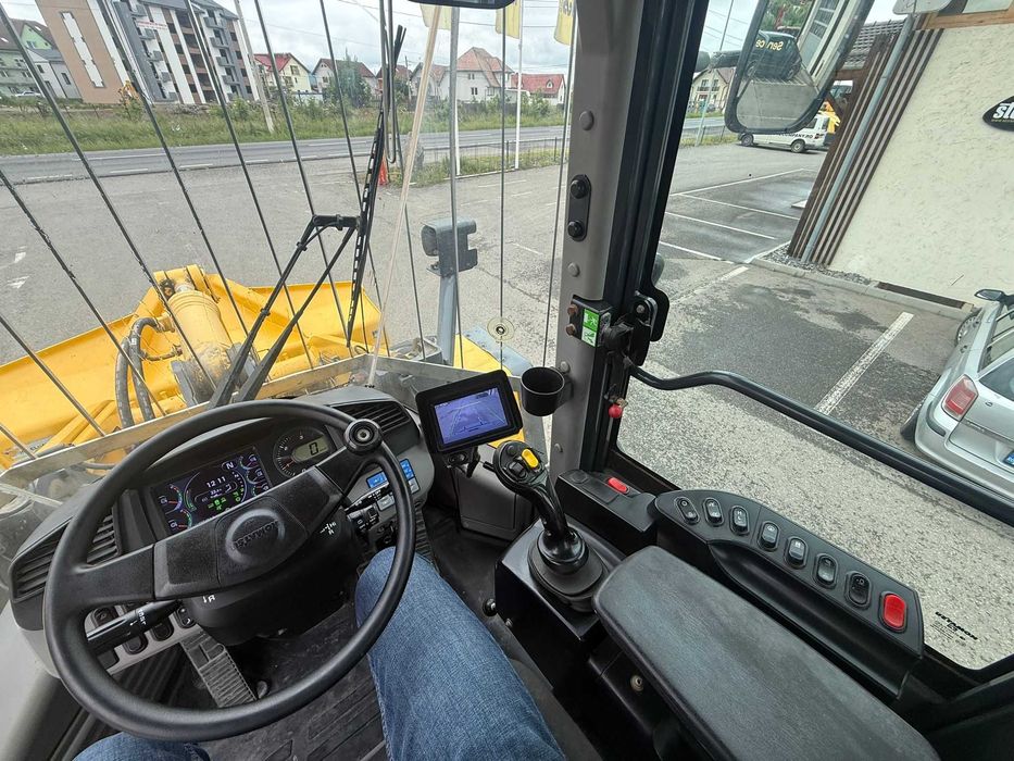Vola Incarcator Frontal Komatsu WA380-7, 2017, 7.491 ore
