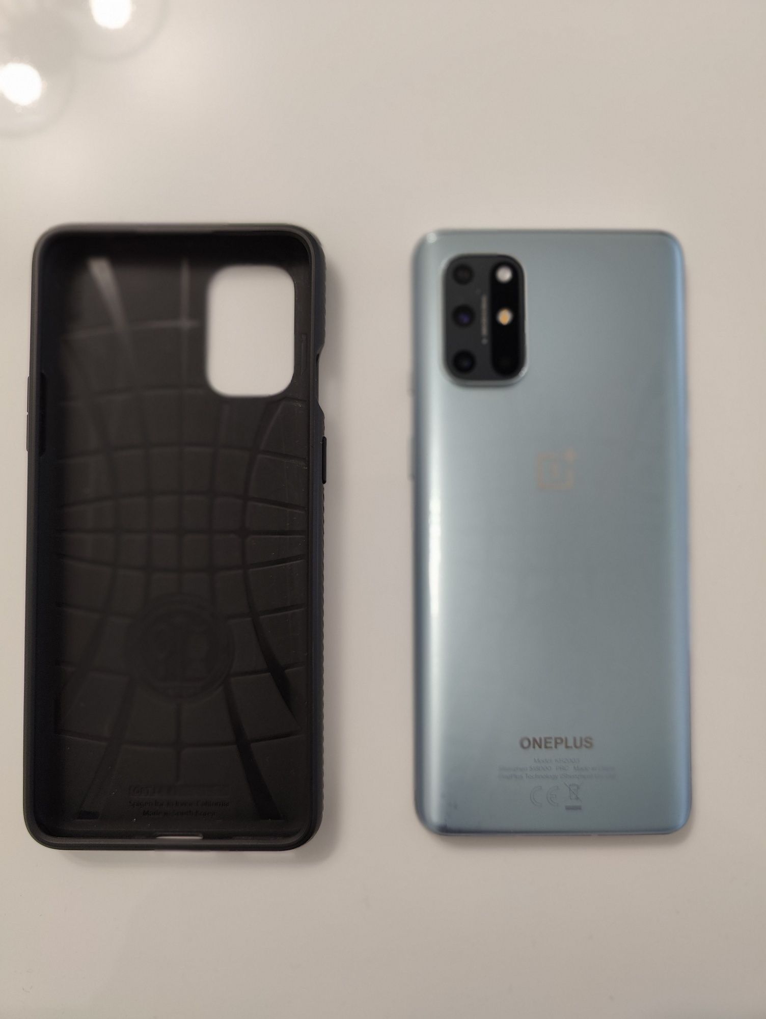 Vând telefon OnePlus 8T