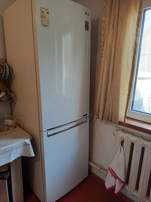 Продам. Холодильник, газовая плита, стиральная машина