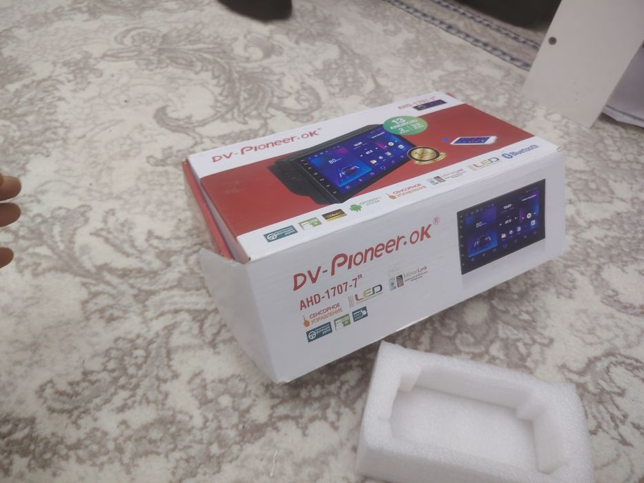 Ekran pioneer 1707 - 7