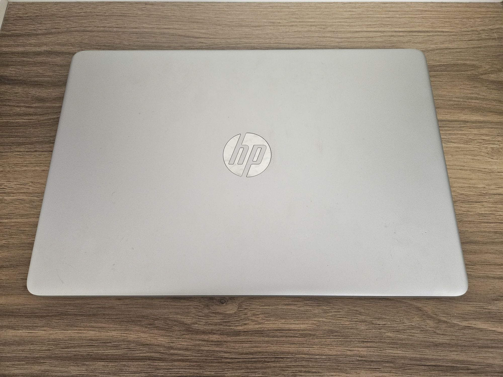 Продам ноутбук Hp Laptop с коробкой