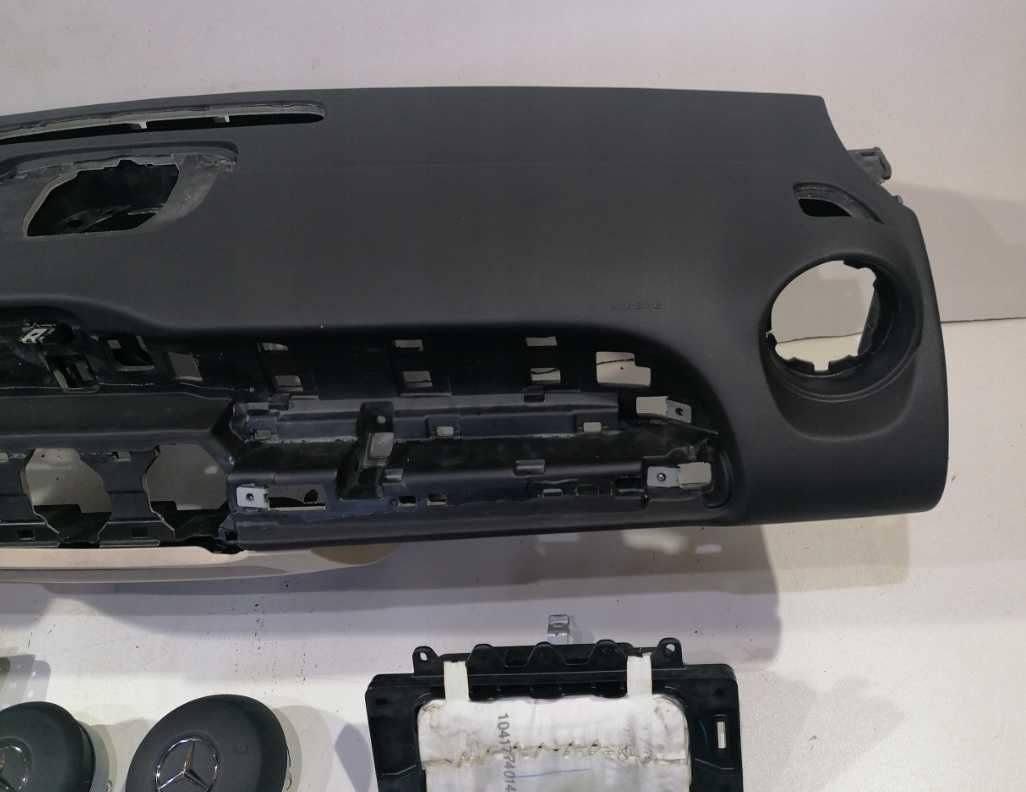 Mercedes Benz GLB kit airbag AMG - plansa bord 2 culori - set centuri