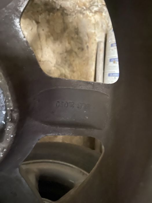 Продавам оригинални 15 джанти за волво в40