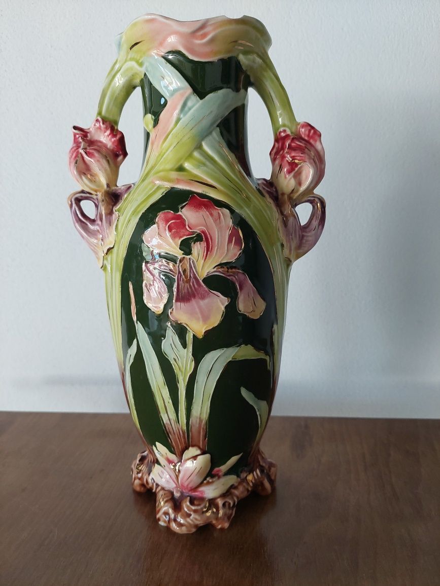 Vaza majolica din sec.al 19-lea.