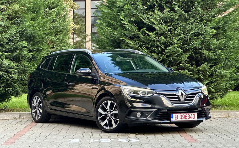 Renault Megane • BOSE Edition • Masaj • Navi Mare • Încalzire Scaune •