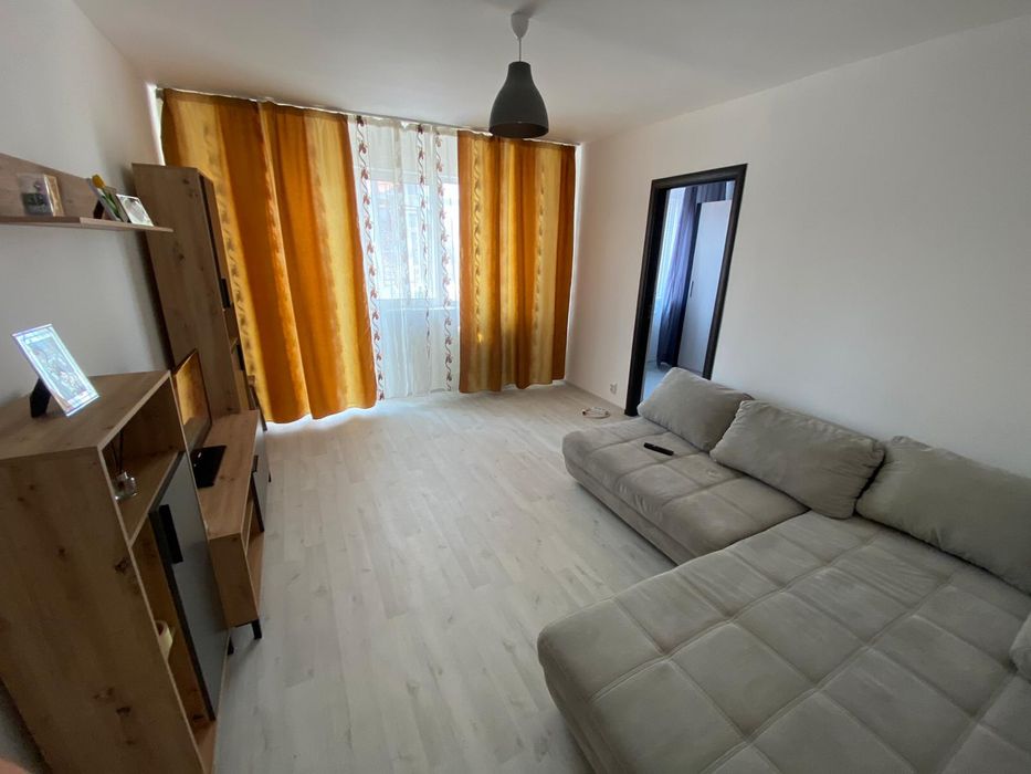 Inchiriez apartament Craiovita Noua