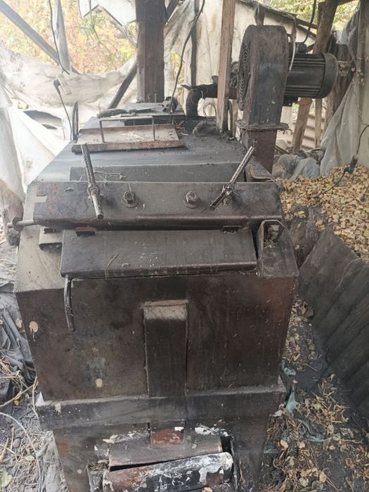 Kamfort Ko'mir katyol sotiladi 5-10 sotixga